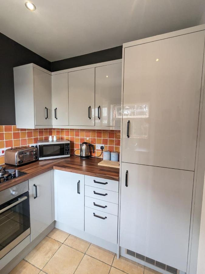 Stylish Modern Apartment, Free Secure Parking Allesley Exteriér fotografie